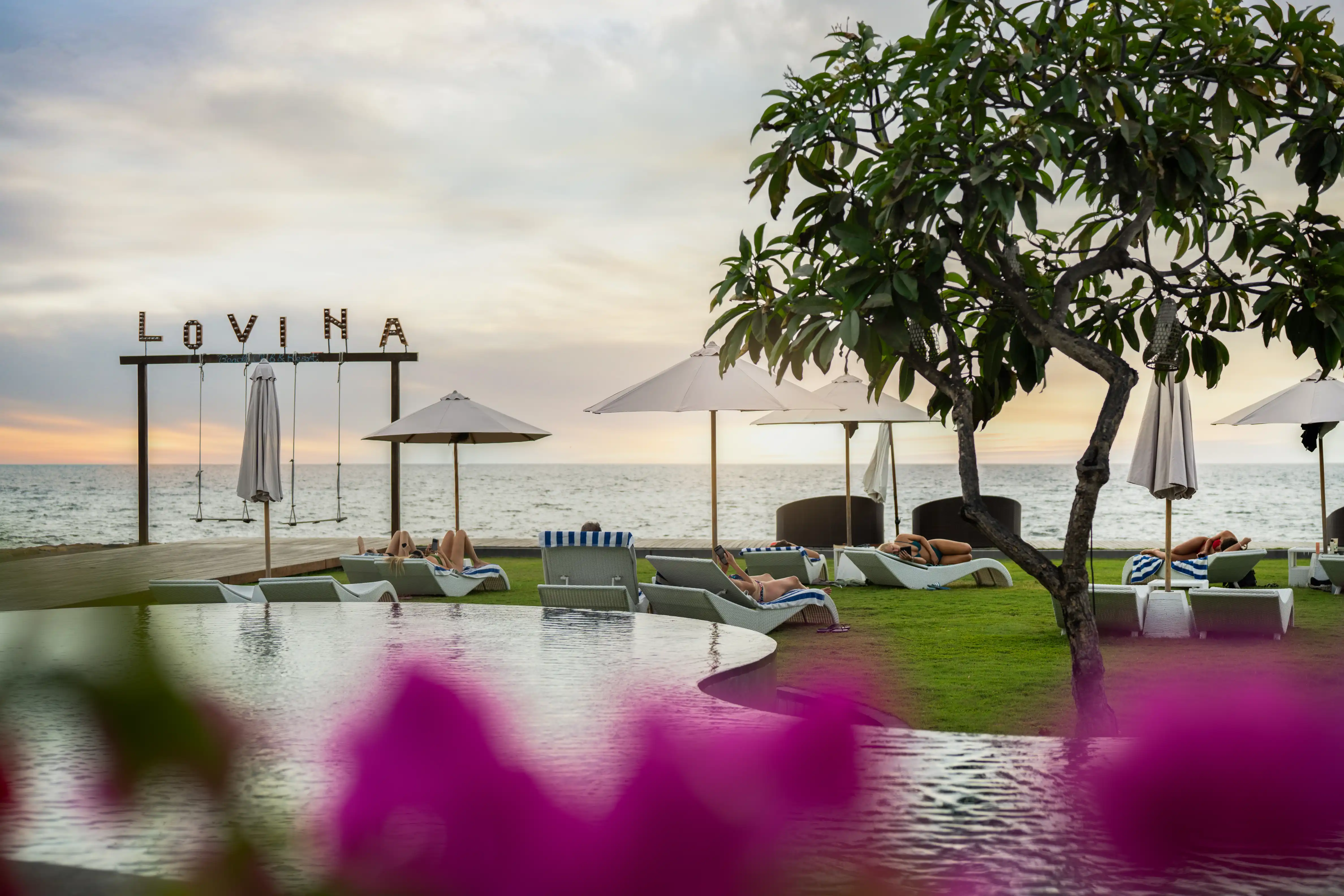 Direct Beach Access Lovina Beach Club & Resort